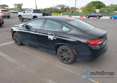 2017 Chrysler 200 Touring z USA, uszkodzony, nr VIN 1C3CCCFB2HN502784